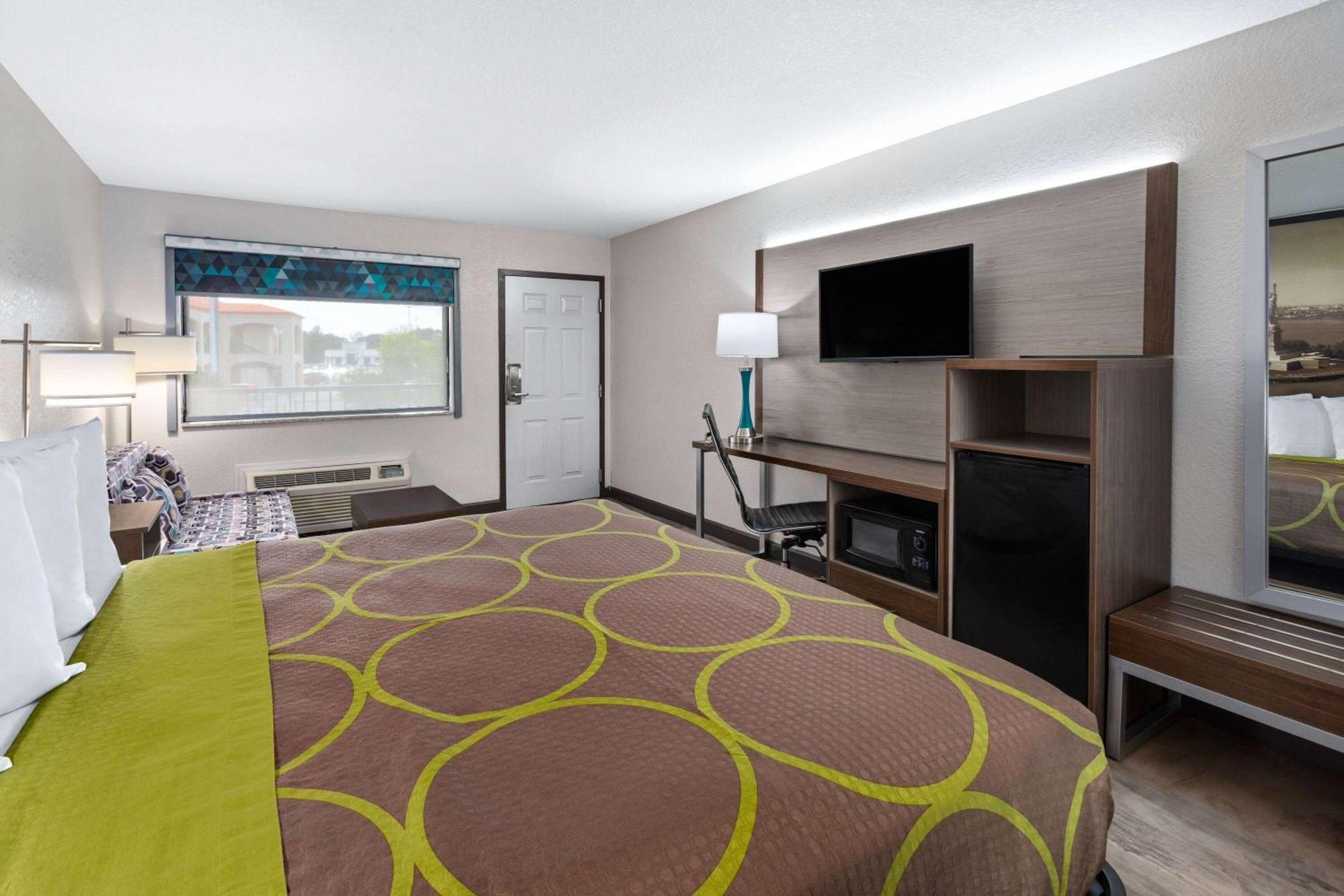 Super 8 By Wyndham Prattville Montgomery מראה חיצוני תמונה