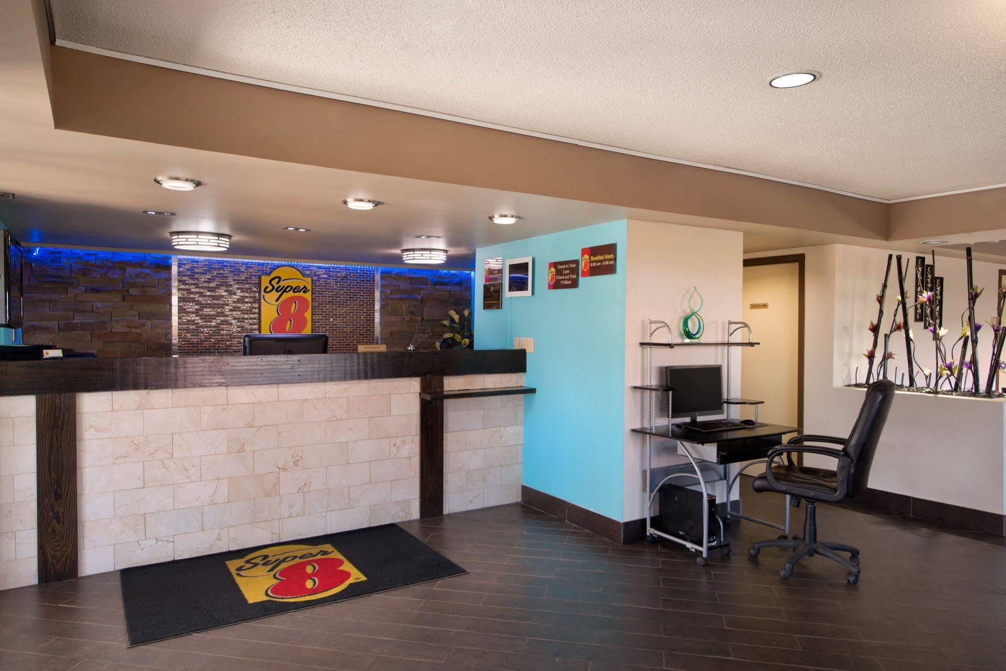 Super 8 By Wyndham Prattville Montgomery מראה חיצוני תמונה