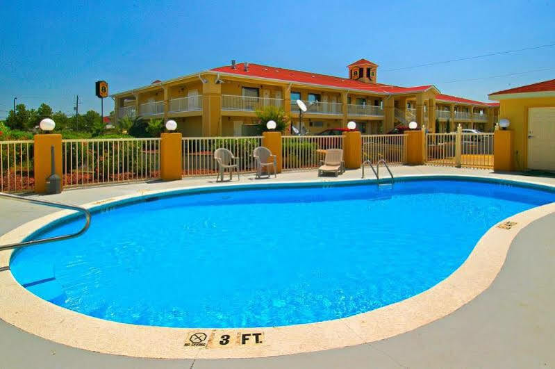 Super 8 By Wyndham Prattville Montgomery מראה חיצוני תמונה
